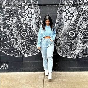 Abercrombie & Fitch 90’s ultra high rise straight leg jeans